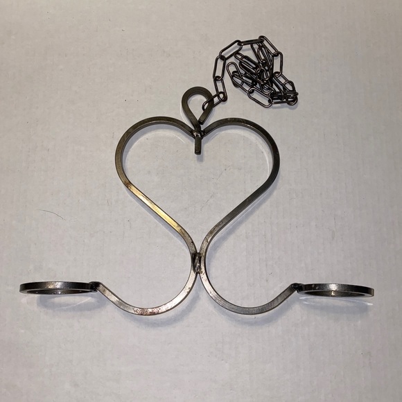 Vintage Rustic Farmhouse Hanging Wrought Iron Heart Shape Candle or Plant Holder - Picture 7 of 12